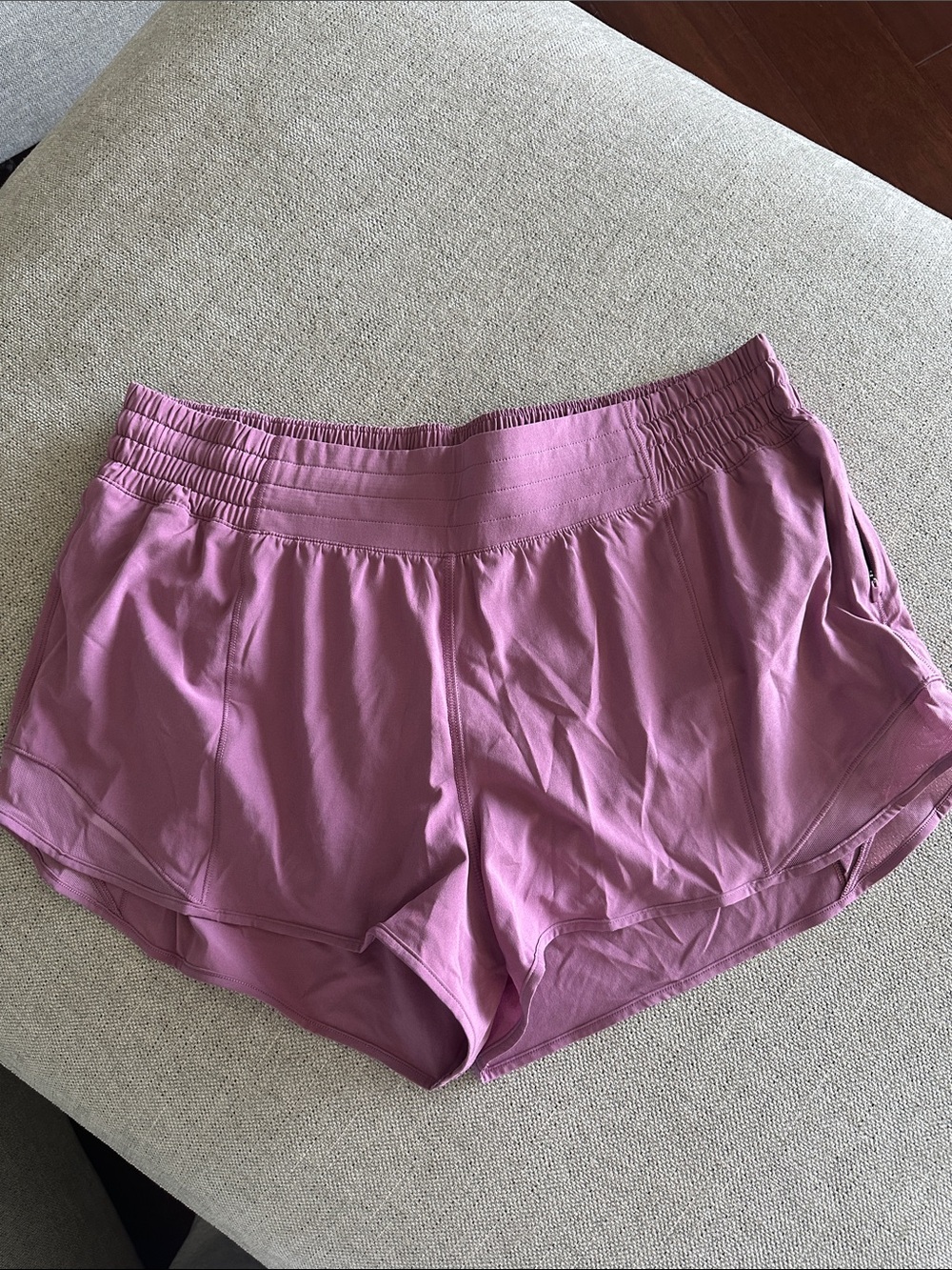 lululemon Hotty Hot HR Short 2.5” *Lined light pink